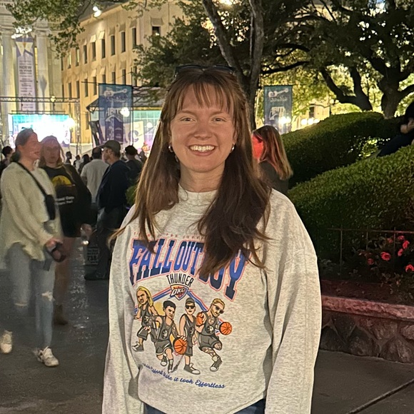 Meet your Posher, Katie - Picture 2 of 3